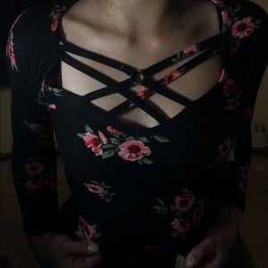 Medium sleeve floral shirt